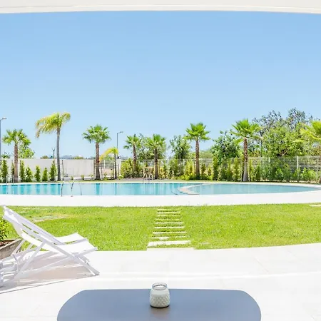 Lakes 24 At Da Falesia Vilamoura