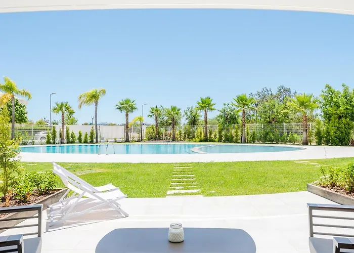 Lakes 24 At Da Falesia Vilamoura